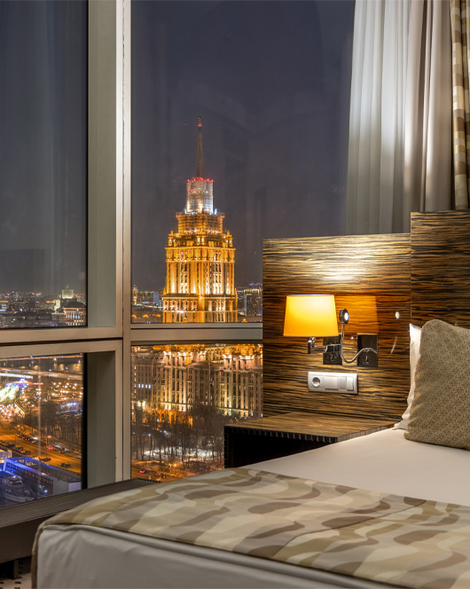 Клубный Премиум с одной двуспальной кроватью с панорамным видом