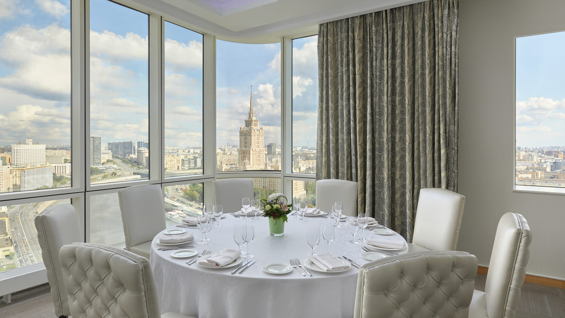 Прайват Лаундж